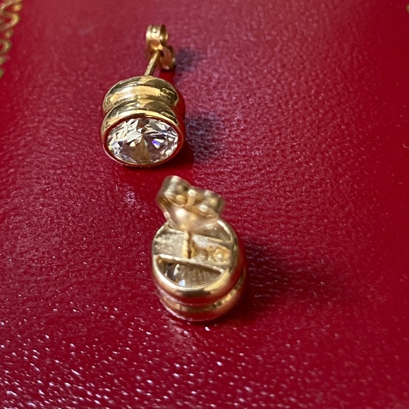 GENUINE 14KT GOLD Stud Earrings Bezel Set Cubic Zirconia - Picture 3 of 7